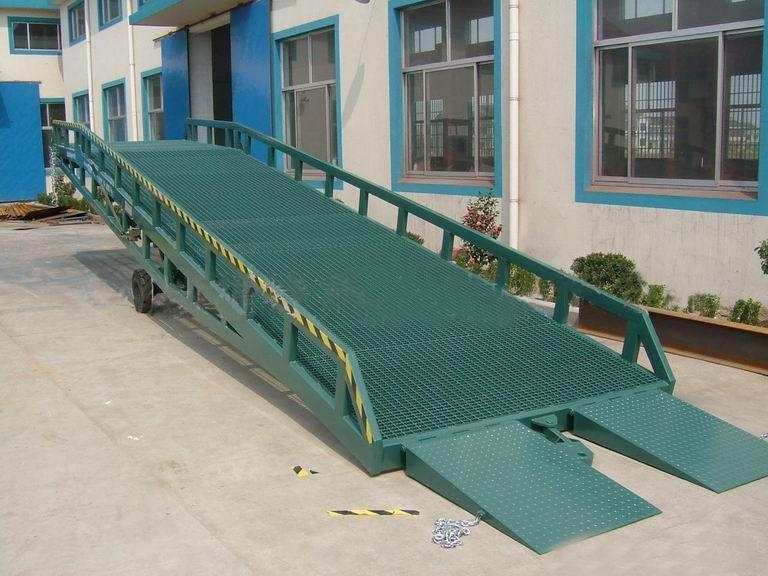 赤峰登车桥厂家